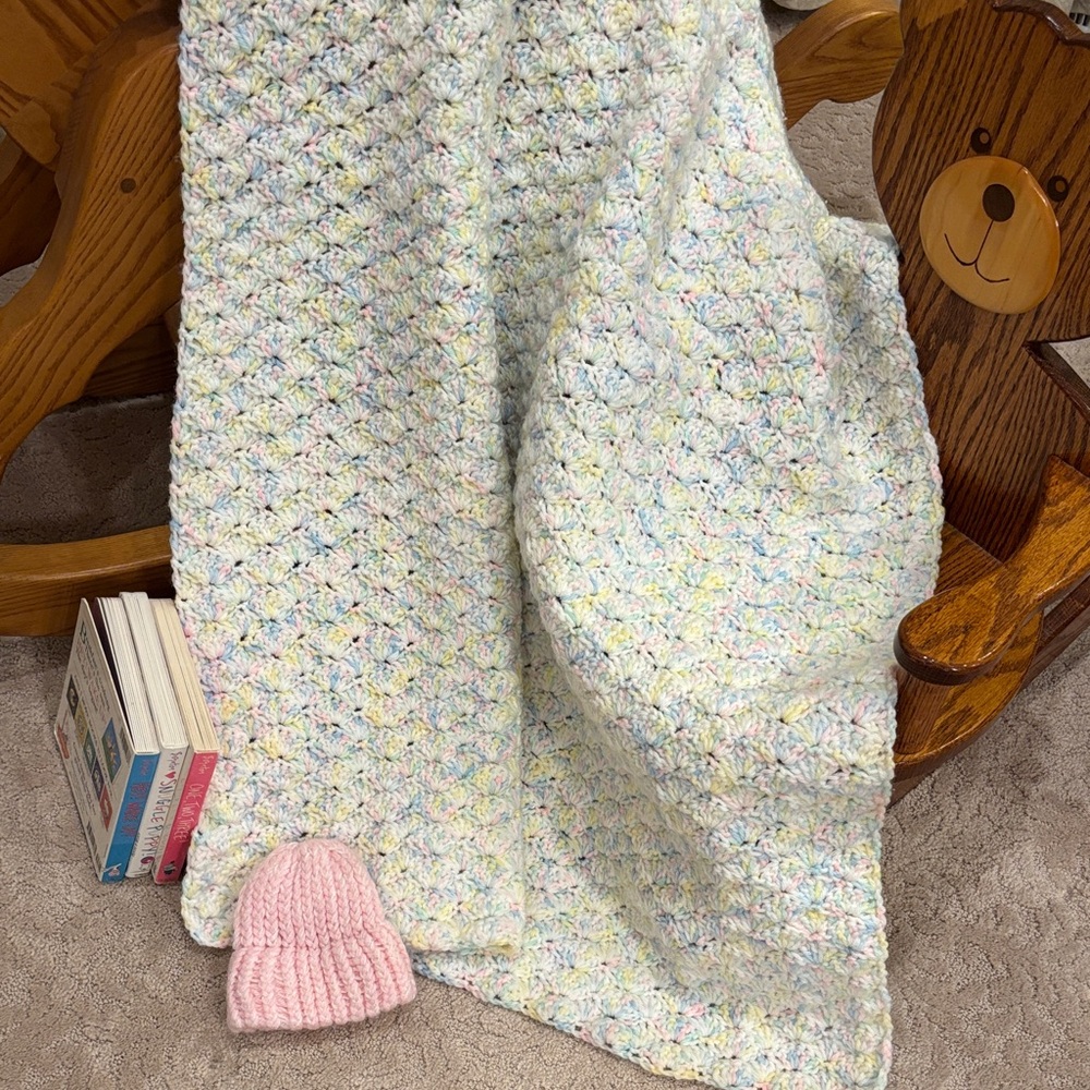 Handmade Multicolor Afghan Blanket with‎ Pink Knit Hat